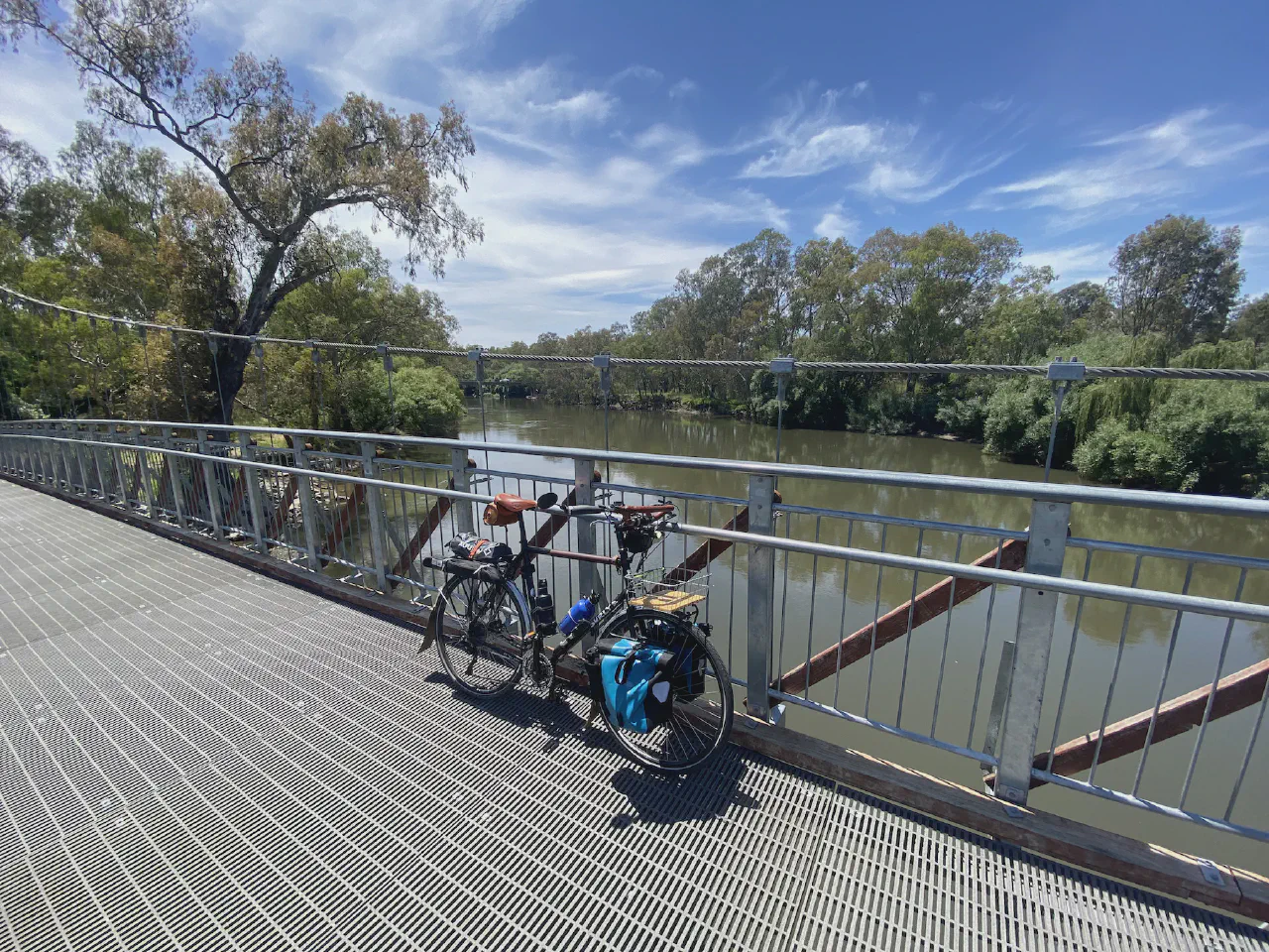 Crossing the Murray at Wodonga/Albury
